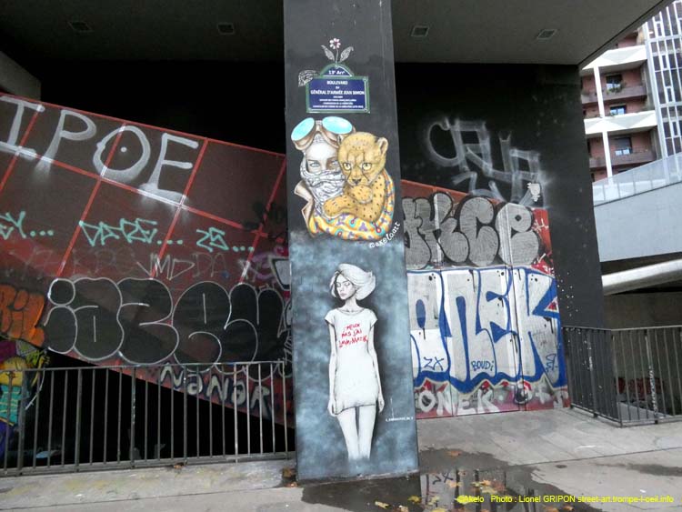 Aviatrice et le fauve