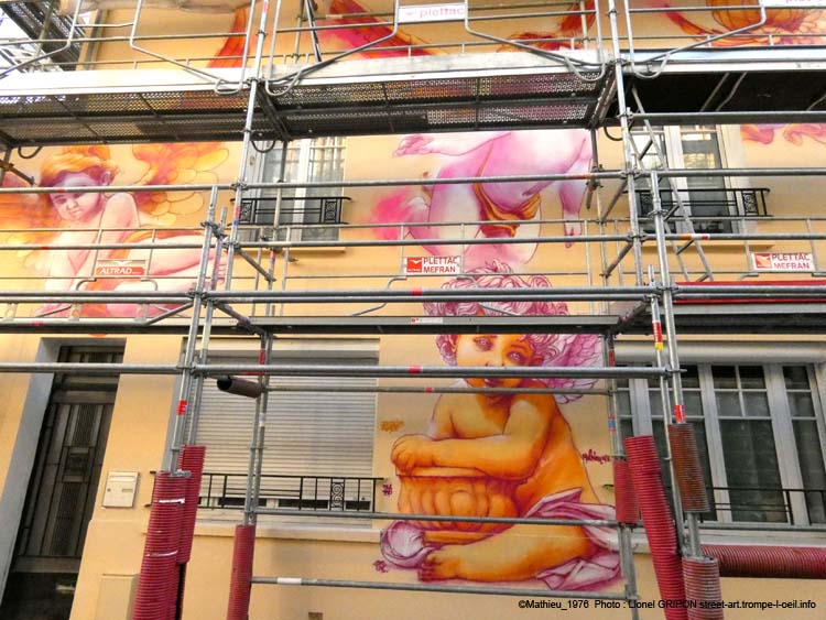 Petit ange pensif-Bis