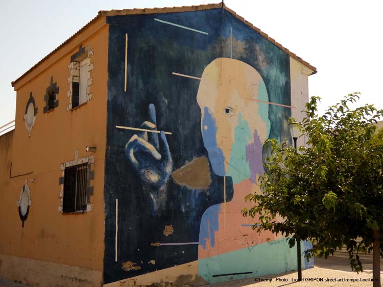 Humanoïde à la paille