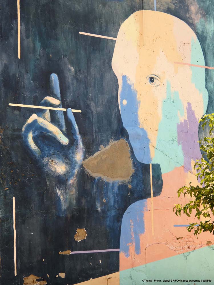 Humanoïde à la paille