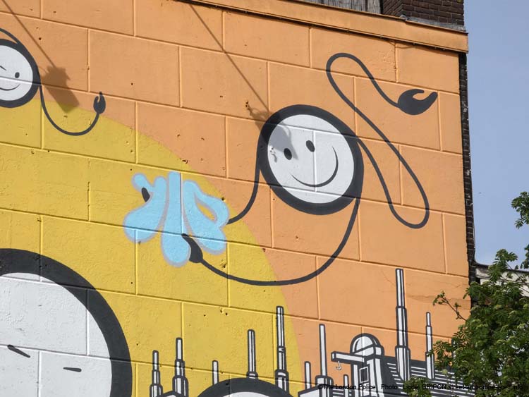 Smileys sur péniches