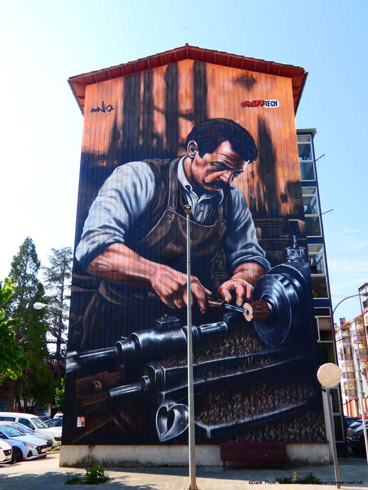 Le Tourneur