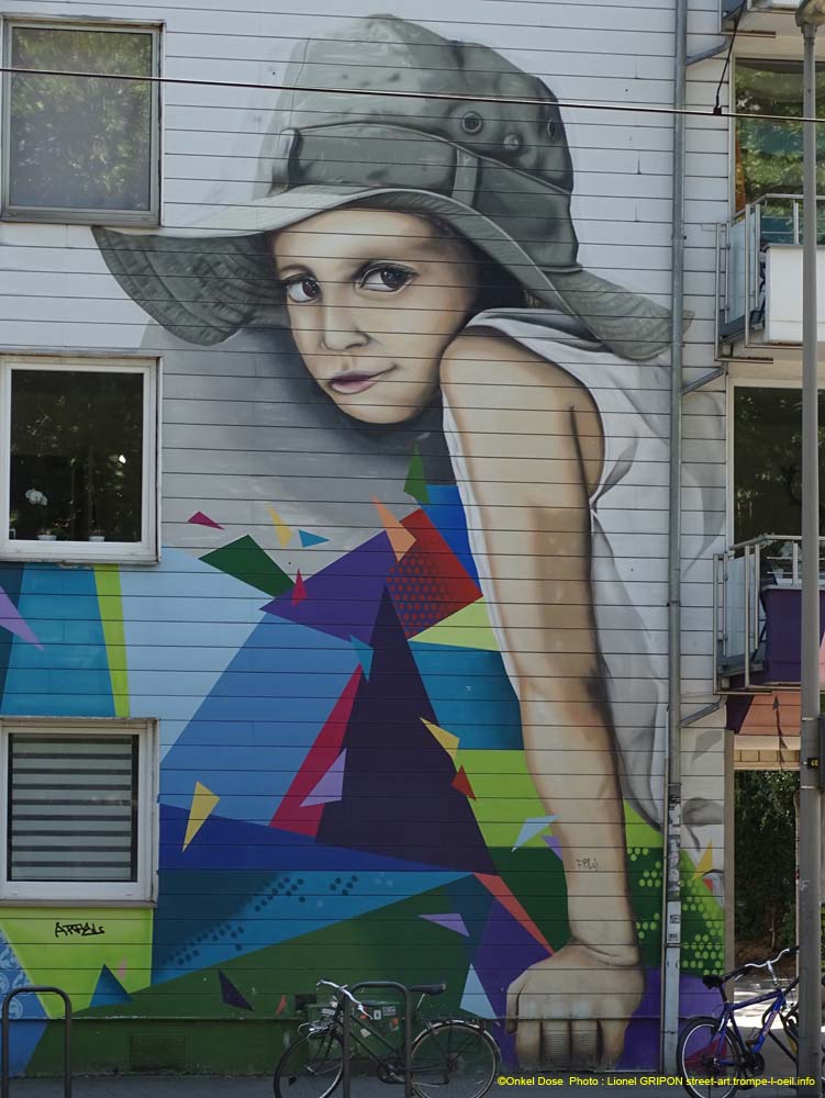 Garçon au chapeau