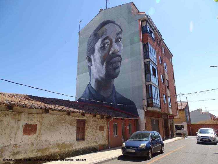 Grand portrait